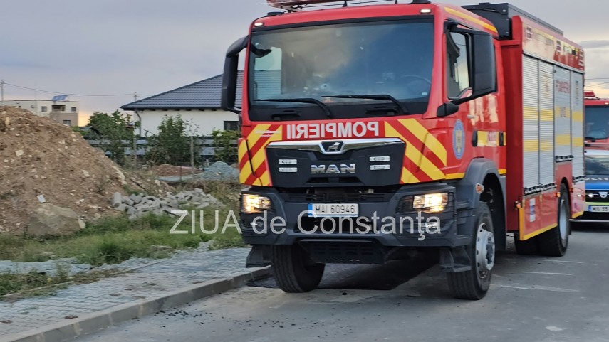 stiri constanta foto video incendiu in cumpana baraci cuprinse de flacari 954205 stiri constanta foto video incendiu in cumpana baraci cuprinse de flacari 954205