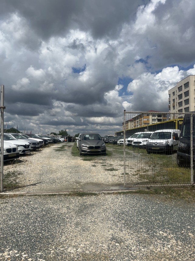 terenul vizavi de centrul comercial vivo pe care este amenajat un parc auto scos la vanzare de anaf document terenul vizavi de centrul comercial vivo pe care este amenajat un parc auto scos la vanzare de anaf document
