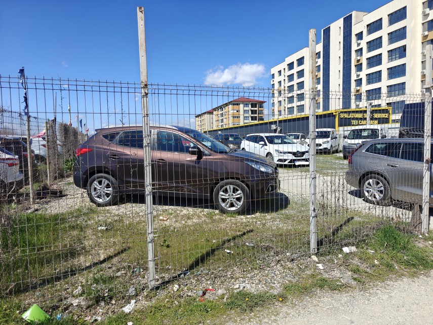terenul vizavi de centrul comercial vivo pe care este amenajat un parc auto scos la vanzare de anaf document terenul vizavi de centrul comercial vivo pe care este amenajat un parc auto scos la vanzare de anaf document