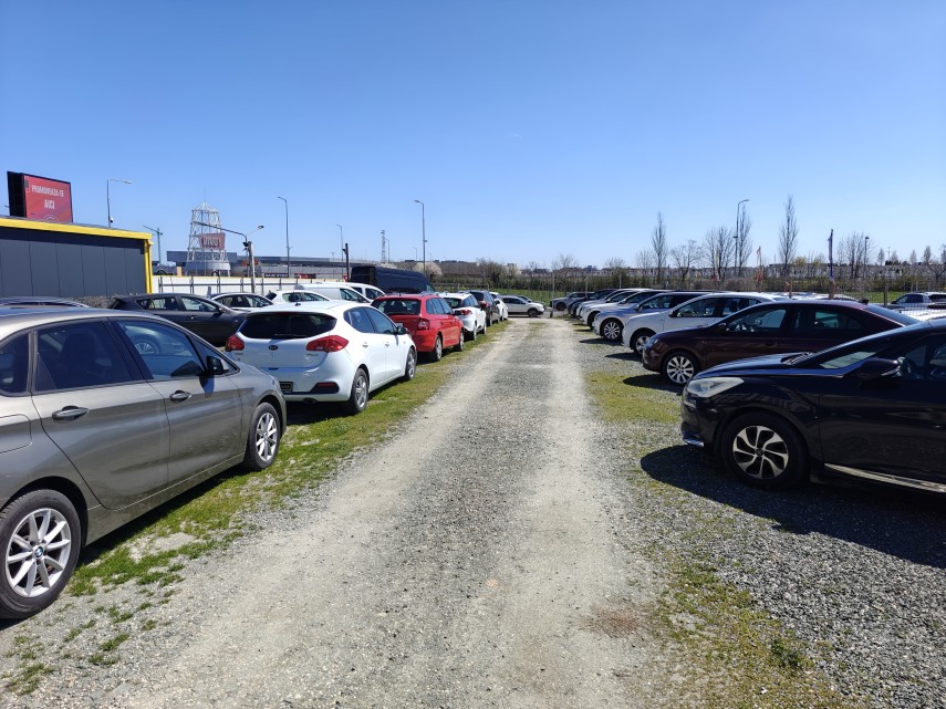 terenul vizavi de centrul comercial vivo pe care este amenajat un parc auto scos la vanzare de anaf document terenul vizavi de centrul comercial vivo pe care este amenajat un parc auto scos la vanzare de anaf document