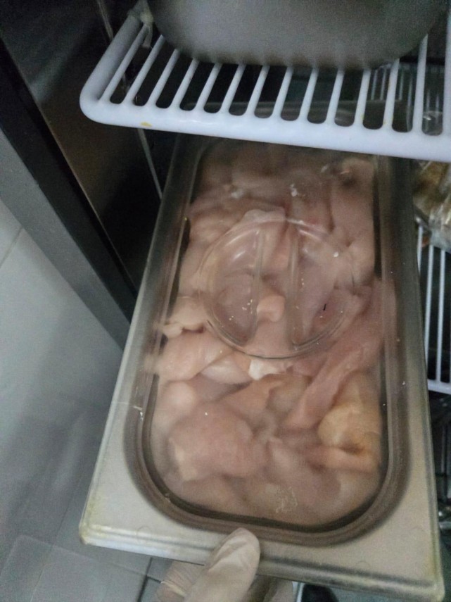 controale anpc in scoli restaurante si magazine carne stricata mizerie in bucatarii si jucarii sau spatii controale anpc in scoli restaurante si magazine carne stricata mizerie in bucatarii si jucarii sau spatii