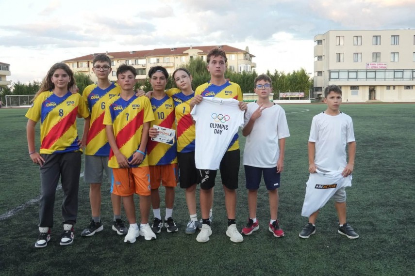 peste 300 de participanti la cross by night beactive de la cumpana fiecare copil care s a asezat la linia peste 300 de participanti la cross by night beactive de la cumpana fiecare copil care s a asezat la linia