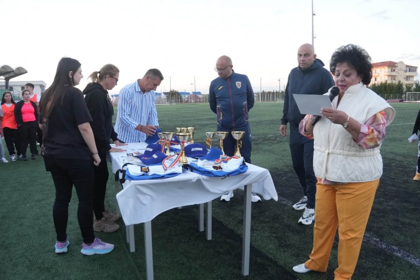 peste 300 de participanti la cross by night beactive de la cumpana fiecare copil care s a asezat la linia peste 300 de participanti la cross by night beactive de la cumpana fiecare copil care s a asezat la linia