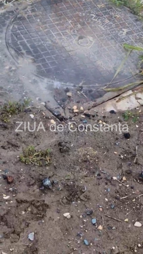 foto video o noua posibila avarie in constanta abur abundent din canalizare la intersectia strazilor foto video o noua posibila avarie in constanta abur abundent din canalizare la intersectia strazilor
