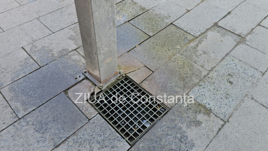 foto pavaj denivelat si mobilier urban degradat pe strada stefan cel mare din constanta pietonii nevoiti foto pavaj denivelat si mobilier urban degradat pe strada stefan cel mare din constanta pietonii nevoiti