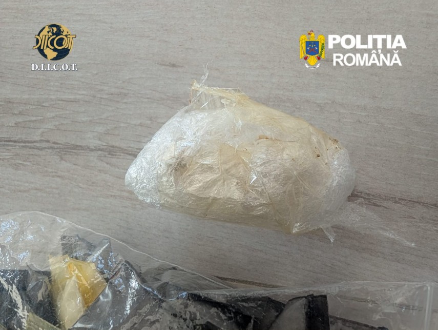 foto traficant de cocaina din iasi arestat preventiv droguri ascunse si ingropate in beci descoperite foto traficant de cocaina din iasi arestat preventiv droguri ascunse si ingropate in beci descoperite