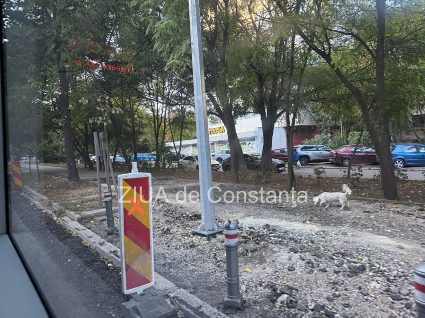foto lucrari pe bulevardul tomis din constanta trotuarul din zona tomis 3 spre macul rosu a fost decopertat foto lucrari pe bulevardul tomis din constanta trotuarul din zona tomis 3 spre macul rosu a fost decopertat