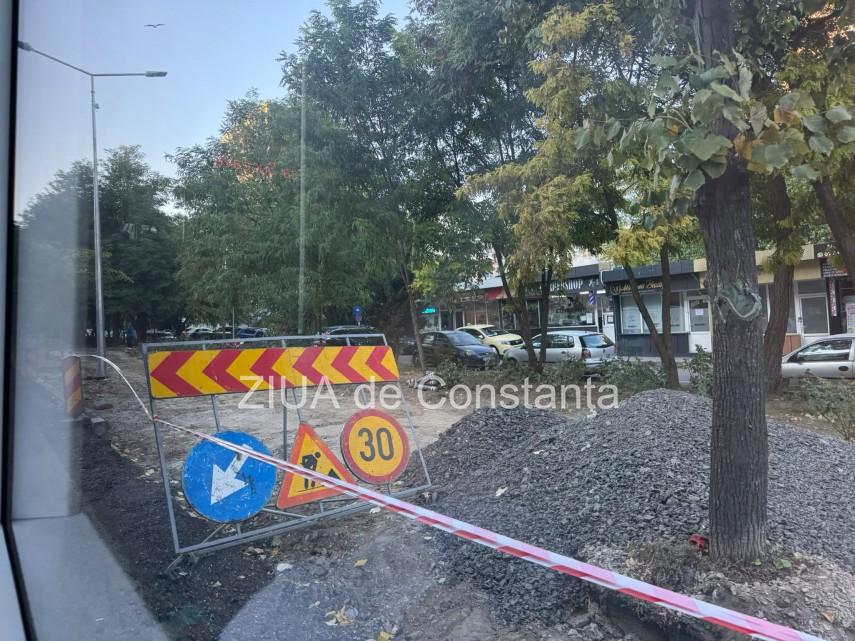 foto lucrari pe bulevardul tomis din constanta trotuarul din zona tomis 3 spre macul rosu a fost decopertat foto lucrari pe bulevardul tomis din constanta trotuarul din zona tomis 3 spre macul rosu a fost decopertat
