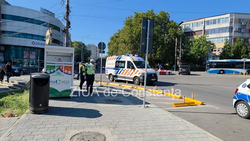 foto video accident in zona brotacei din constanta un livrator pe scuter ar fi fost lovit de o masina foto video accident in zona brotacei din constanta un livrator pe scuter ar fi fost lovit de o masina