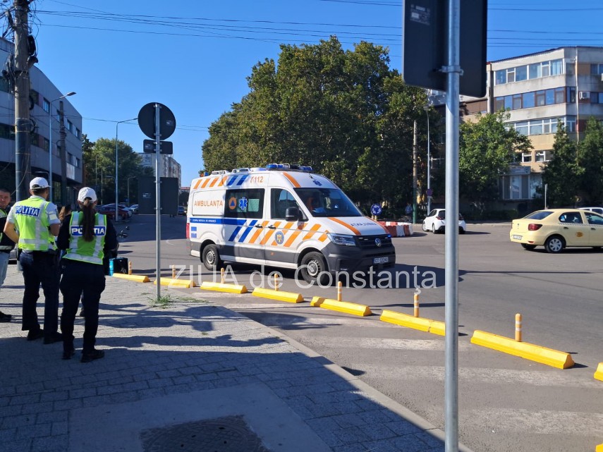 foto video accident in zona brotacei din constanta un livrator pe scuter ar fi fost lovit de o masina foto video accident in zona brotacei din constanta un livrator pe scuter ar fi fost lovit de o masina