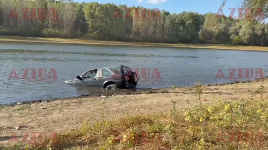 foto video autoturism scufundat in lacul bentu mare victima a fost extrasa din ape de scafandri iar masina foto video autoturism scufundat in lacul bentu mare victima a fost extrasa din ape de scafandri iar masina
