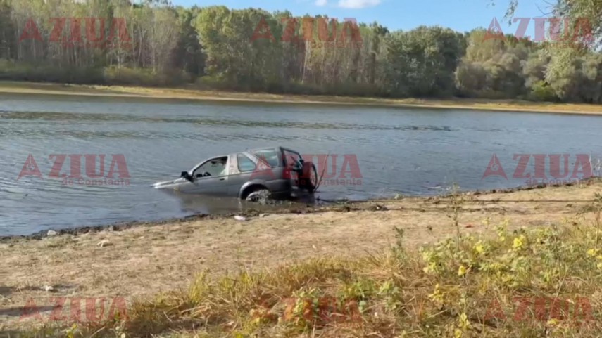 foto video autoturism scufundat in lacul bentu mare victima a fost extrasa din ape de scafandri iar masina foto video autoturism scufundat in lacul bentu mare victima a fost extrasa din ape de scafandri iar masina