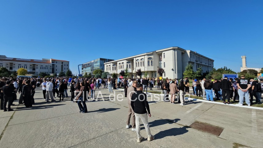foto video universitatea ovidius din constanta isi deschide astazi noul an universitar 955130 foto video universitatea ovidius din constanta isi deschide astazi noul an universitar 955130
