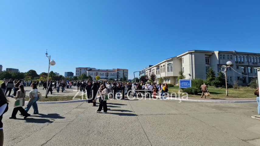 foto video universitatea ovidius din constanta isi deschide astazi noul an universitar 955130 foto video universitatea ovidius din constanta isi deschide astazi noul an universitar 955130