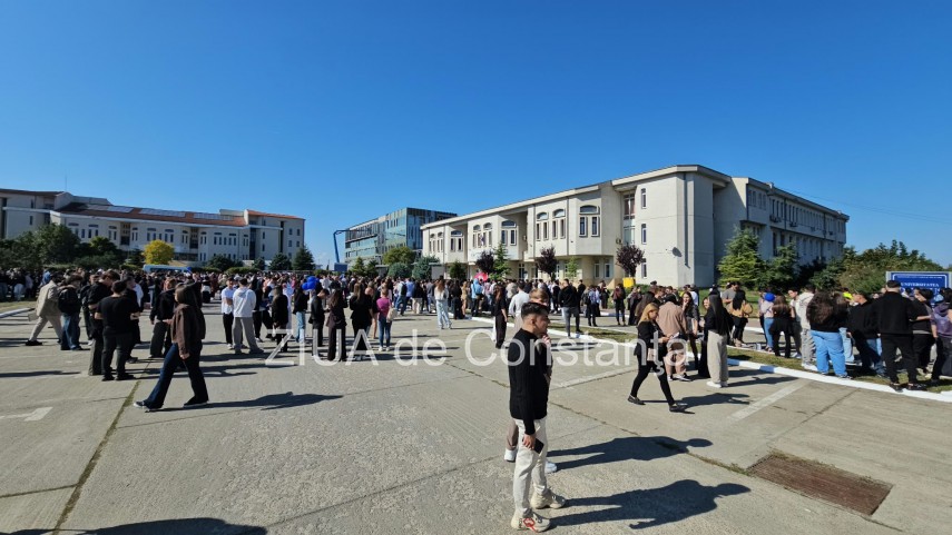 foto video universitatea ovidius din constanta isi deschide astazi noul an universitar 955130 foto video universitatea ovidius din constanta isi deschide astazi noul an universitar 955130