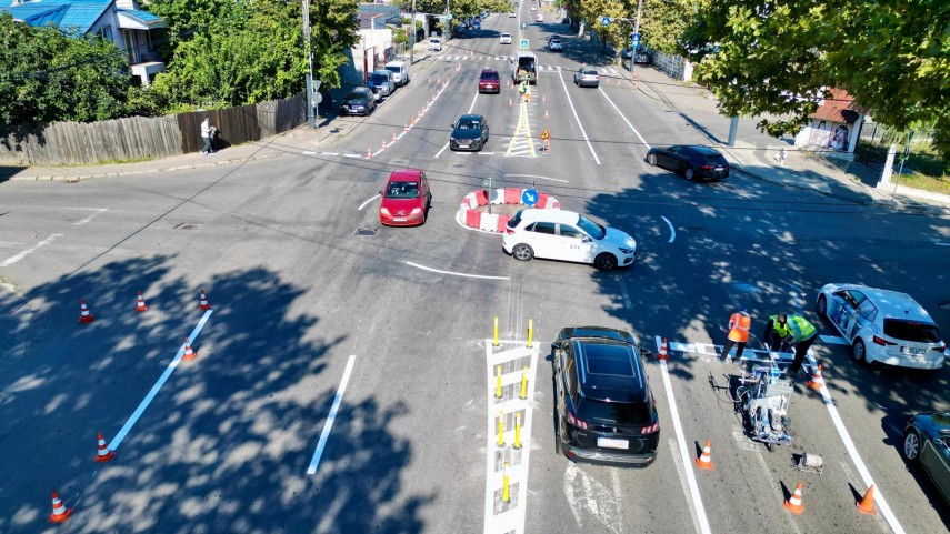 un sens giratoriu a fost amenajat pe strada cumpenei pentru imbunatatirea accesului pe strada spiru haret un sens giratoriu a fost amenajat pe strada cumpenei pentru imbunatatirea accesului pe strada spiru haret