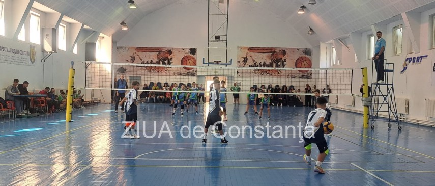 csm constanta baietii de la minivolei doua victorii la primul turneu si locul doi in clasament galerie csm constanta baietii de la minivolei doua victorii la primul turneu si locul doi in clasament galerie