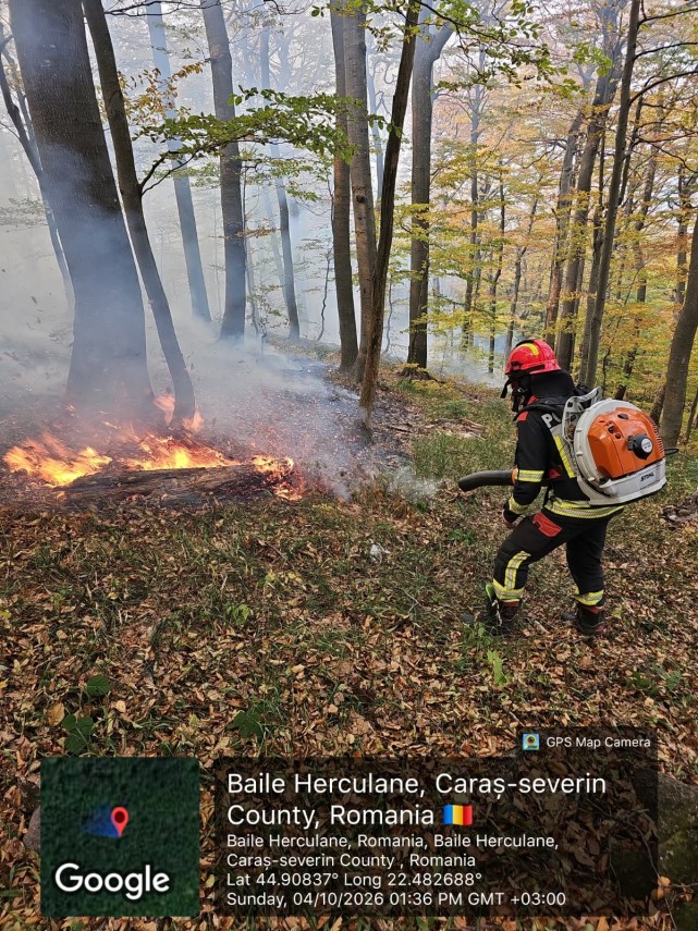 foto incendiul din parcul national domogled valea cernei continua sa mobilizeze peste 130 de forte de foto incendiul din parcul national domogled valea cernei continua sa mobilizeze peste 130 de forte de