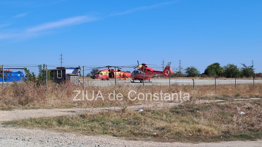 foto video elicopterul black hawk a aterizat cu cei trei marinari raniti in urma incidentului de pe nava foto video elicopterul black hawk a aterizat cu cei trei marinari raniti in urma incidentului de pe nava
