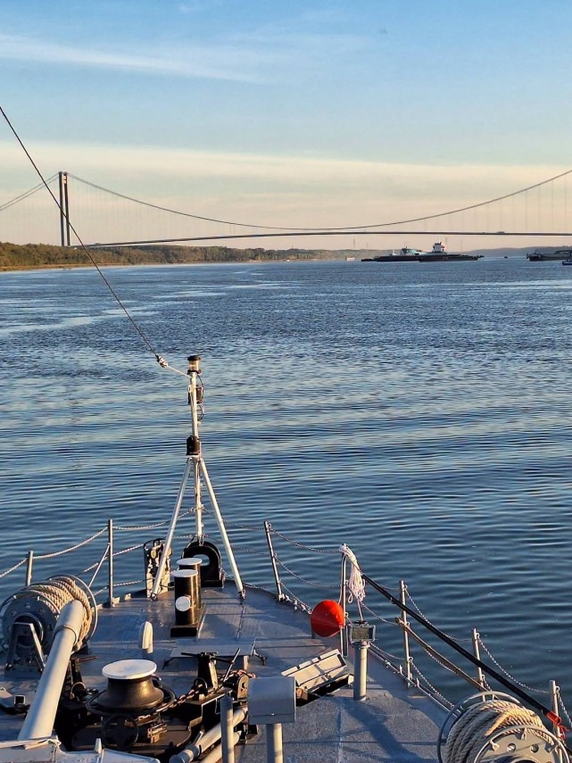 foto exercitiu pe bratul sfantu gheorghe la gurile de varsare ale dunarii peste 20 de nave si ambarcatiuni foto exercitiu pe bratul sfantu gheorghe la gurile de varsare ale dunarii peste 20 de nave si ambarcatiuni