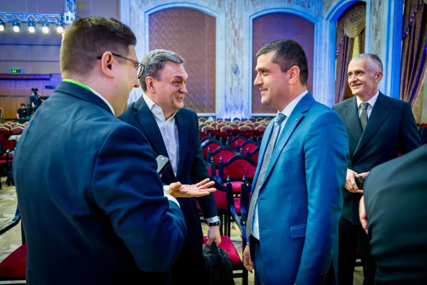 sursa foto: Facebook/ Radu Miruţă