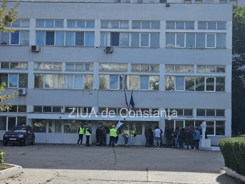 foto video angajatii termocentrale constanta protesteaza ce revendicari au sindicalistii 955979 foto video angajatii termocentrale constanta protesteaza ce revendicari au sindicalistii 955979