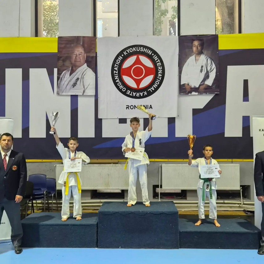 luptatorii de la oyama karate constanta pe podium la dacia fighting cup galerie foto 955931 luptatorii de la oyama karate constanta pe podium la dacia fighting cup galerie foto 955931