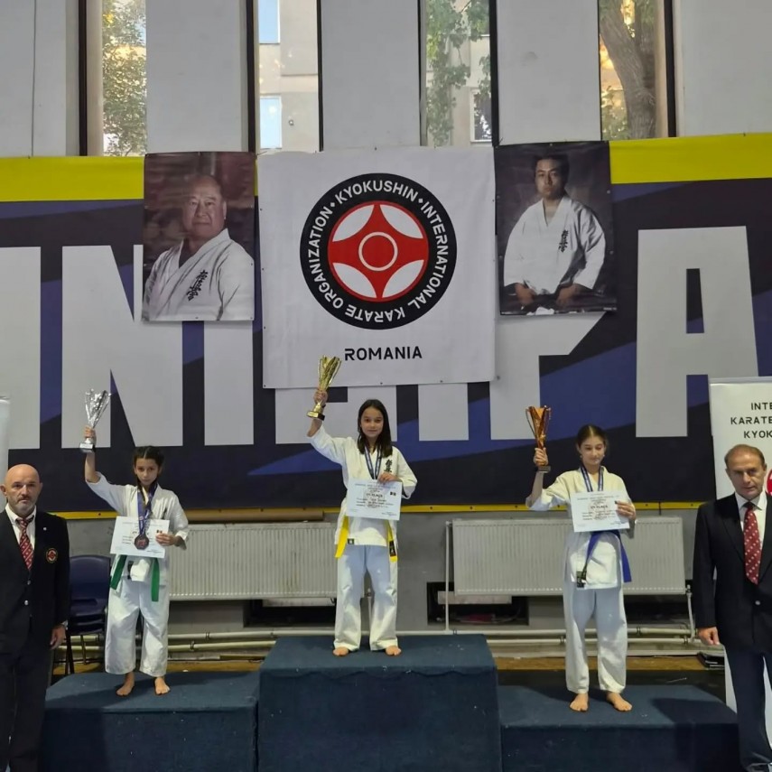 luptatorii de la oyama karate constanta pe podium la dacia fighting cup galerie foto 955931 luptatorii de la oyama karate constanta pe podium la dacia fighting cup galerie foto 955931