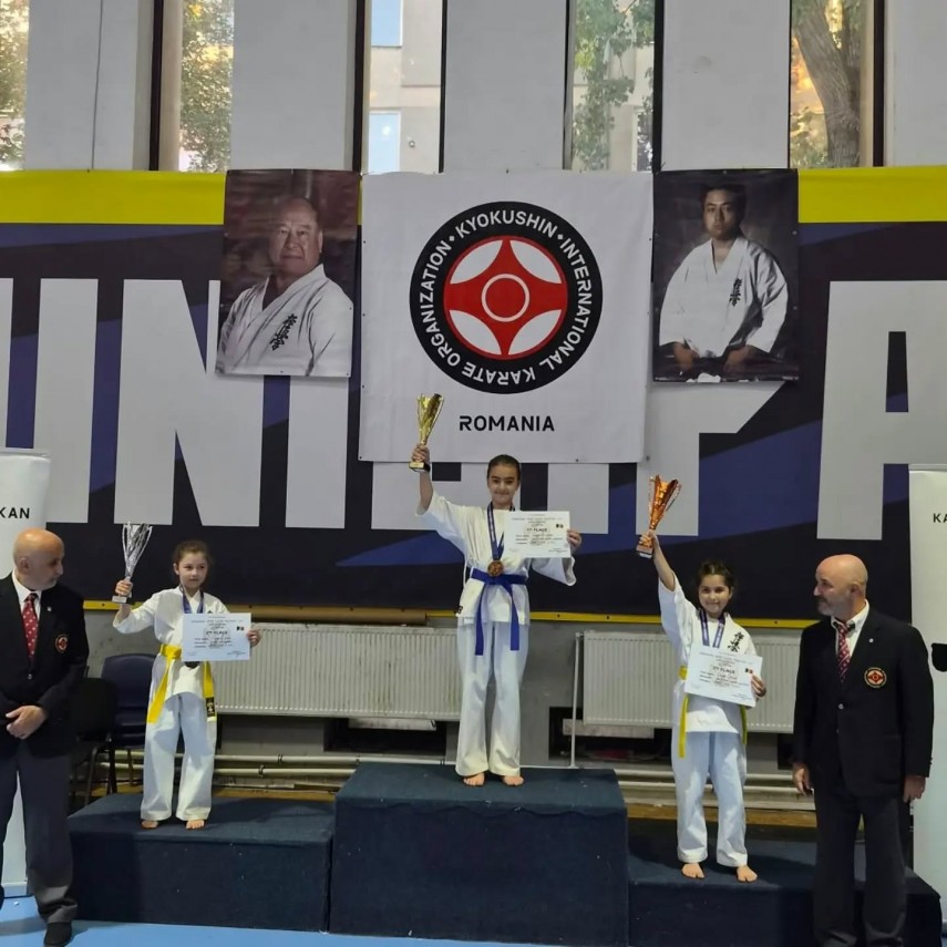 luptatorii de la oyama karate constanta pe podium la dacia fighting cup galerie foto 955931 luptatorii de la oyama karate constanta pe podium la dacia fighting cup galerie foto 955931