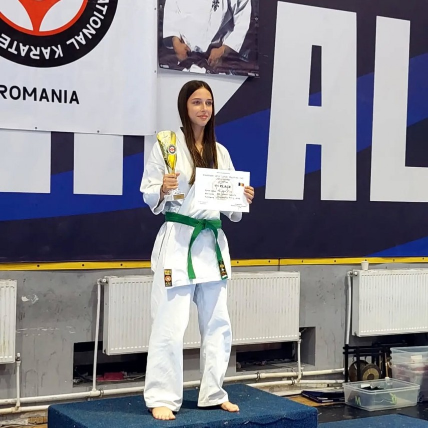 luptatorii de la oyama karate constanta pe podium la dacia fighting cup galerie foto 955931 luptatorii de la oyama karate constanta pe podium la dacia fighting cup galerie foto 955931