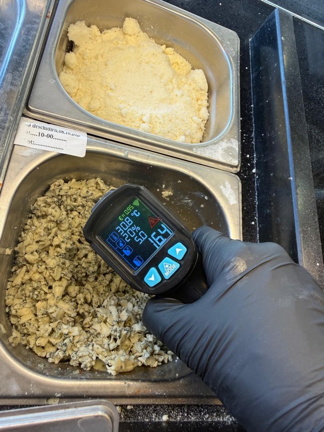 foto anpc a verificat peste 1 600 de operatori economici si a aplicat amenzi de peste 5 milioane de lei foto anpc a verificat peste 1 600 de operatori economici si a aplicat amenzi de peste 5 milioane de lei