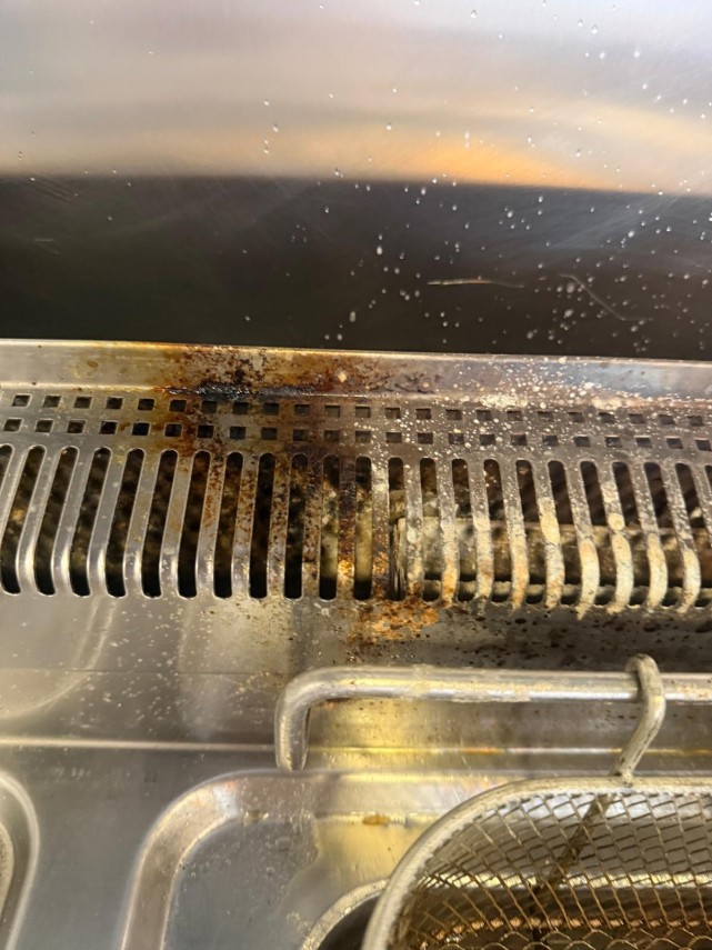 foto anpc a verificat peste 1 600 de operatori economici si a aplicat amenzi de peste 5 milioane de lei foto anpc a verificat peste 1 600 de operatori economici si a aplicat amenzi de peste 5 milioane de lei
