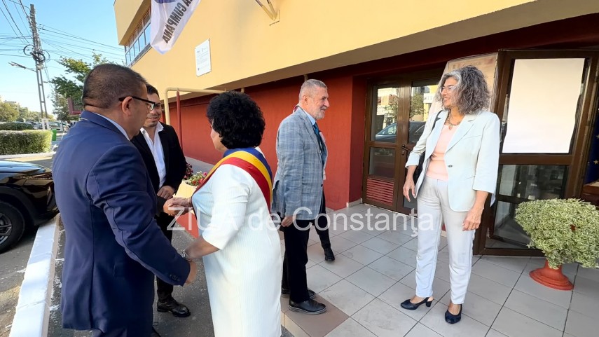 foto video servicii medicale noi in cumpana cinci cabinete medicale moderne inaugurate astazi la centrul foto video servicii medicale noi in cumpana cinci cabinete medicale moderne inaugurate astazi la centrul