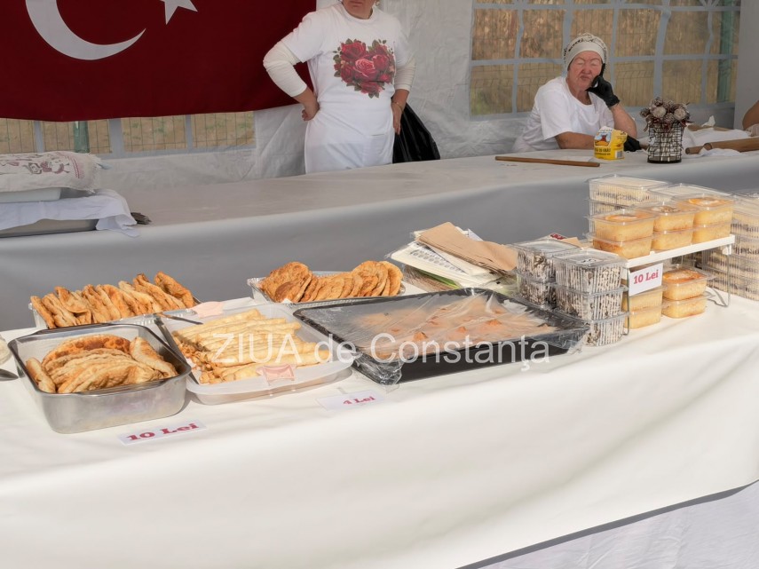 foto video festivalul sarmalutelor prima editie are loc astazi la cumpana o sarbatoare a gustului si foto video festivalul sarmalutelor prima editie are loc astazi la cumpana o sarbatoare a gustului si