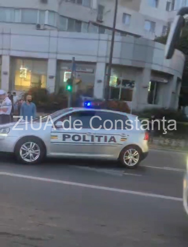 foto accident rutier in zona dacia din constanta politistii la fata locului 956130 foto accident rutier in zona dacia din constanta politistii la fata locului 956130