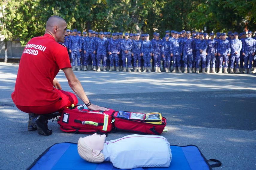 foto elevi militari romani si francezi impreuna la constanta in cadrul programului erasmus cum s a incheiat foto elevi militari romani si francezi impreuna la constanta in cadrul programului erasmus cum s a incheiat