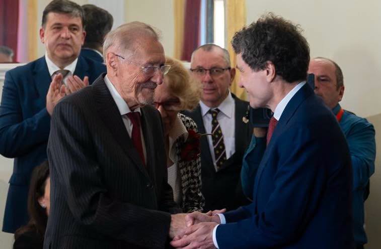 foto presedintele nicusor dan am fost onorat sa particip la evenimentul dedicat centenarului partidului foto presedintele nicusor dan am fost onorat sa particip la evenimentul dedicat centenarului partidului