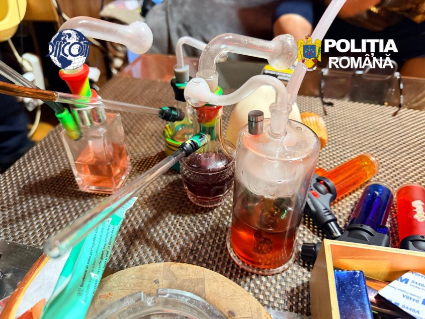 foto trei indivizi suspectati de trafic de droguri retinuti de procurorii diicot detalii din ancheta foto trei indivizi suspectati de trafic de droguri retinuti de procurorii diicot detalii din ancheta