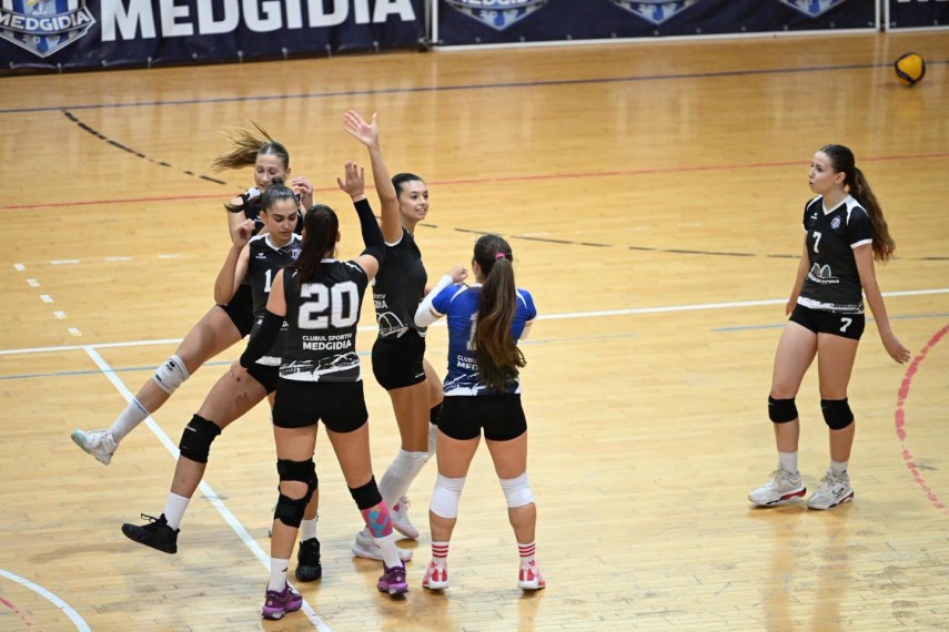 volei cs medgidia a doua victorie in divizia a2 si locul intai in clasament galerie foto 956191 volei cs medgidia a doua victorie in divizia a2 si locul intai in clasament galerie foto 956191