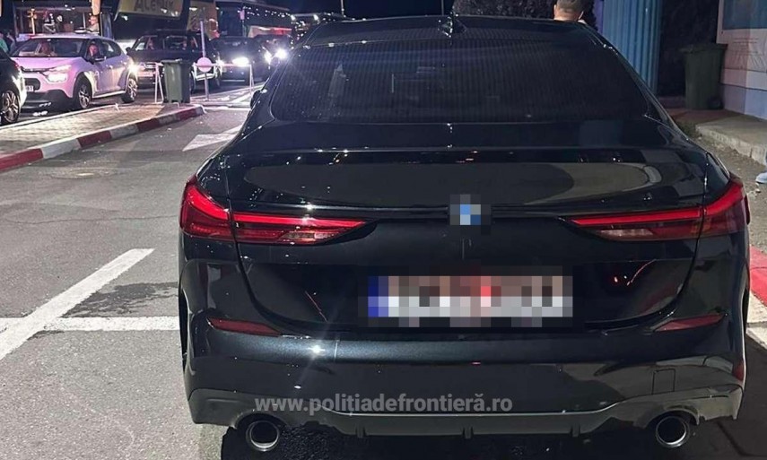 foto masina de 18 000 de euro cautata de autoritatile din slovacia oprita de politistii de frontiera foto masina de 18 000 de euro cautata de autoritatile din slovacia oprita de politistii de frontiera
