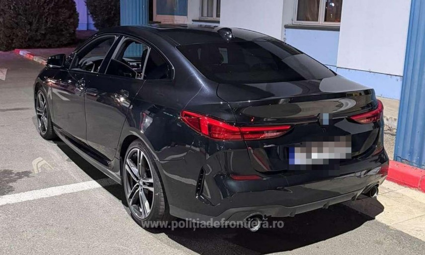 foto masina de 18 000 de euro cautata de autoritatile din slovacia oprita de politistii de frontiera foto masina de 18 000 de euro cautata de autoritatile din slovacia oprita de politistii de frontiera