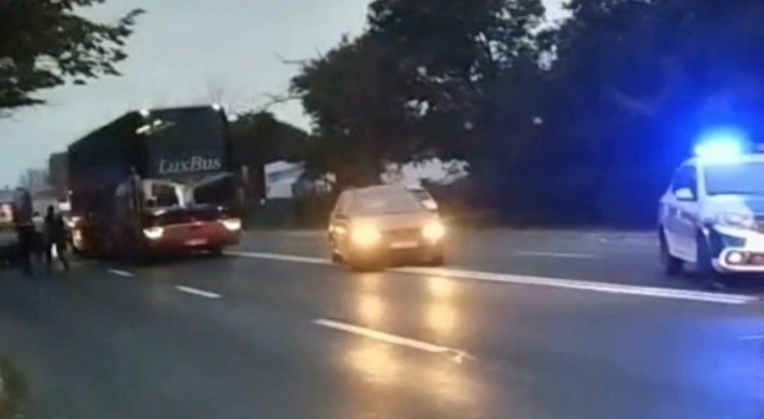 foto video accident rutier la eforie sud judetul constanta doua autoturisme si un autocarm implicate foto video accident rutier la eforie sud judetul constanta doua autoturisme si un autocarm implicate
