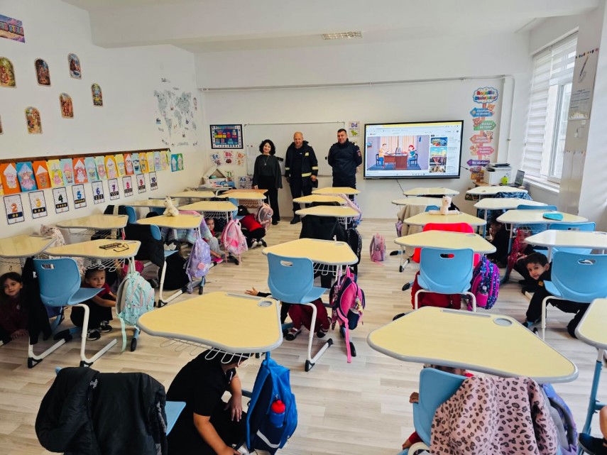 foto peste 1000 de elevi au participat la activiutatile organizate de isu dobrogea cu ocazia zilei de foto peste 1000 de elevi au participat la activiutatile organizate de isu dobrogea cu ocazia zilei de