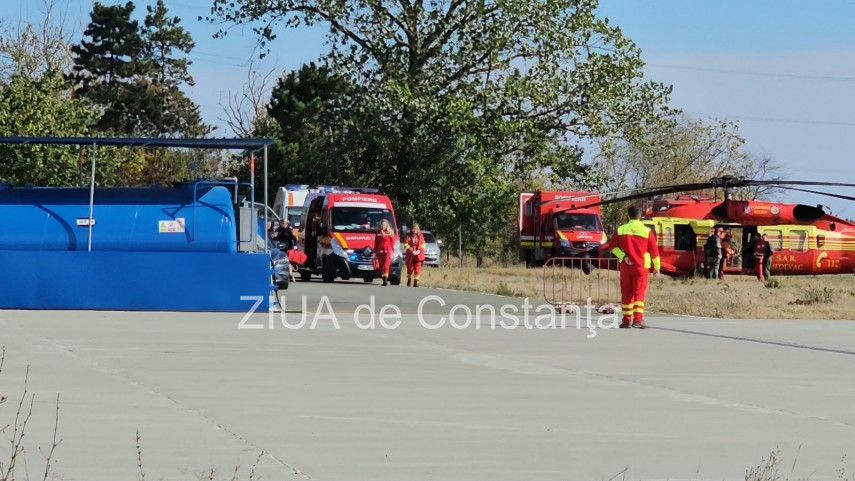 foto video marinarii salvati de pe nava wine trader adusi cu elicopterul la constanta 956756 foto video marinarii salvati de pe nava wine trader adusi cu elicopterul la constanta 956756