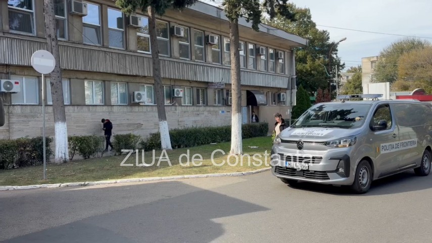 video cei cinci marinari salvati de pe nava wine trader au fost adusi la spitalul judetean constanta video cei cinci marinari salvati de pe nava wine trader au fost adusi la spitalul judetean constanta