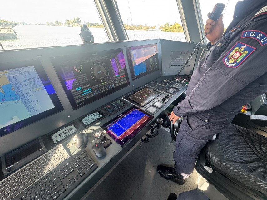 foto video noi forte mobilizate in operatiunea din marea neagra salupa multirol a isu tulcea in portul foto video noi forte mobilizate in operatiunea din marea neagra salupa multirol a isu tulcea in portul