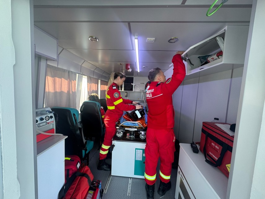 foto video noi forte mobilizate in operatiunea din marea neagra salupa multirol a isu tulcea in portul foto video noi forte mobilizate in operatiunea din marea neagra salupa multirol a isu tulcea in portul