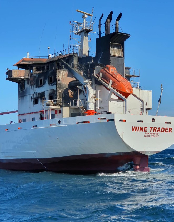 foto precizari ale arsvom despre interventia la nava wine trader avariata pe marea neagra 956821 foto precizari ale arsvom despre interventia la nava wine trader avariata pe marea neagra 956821