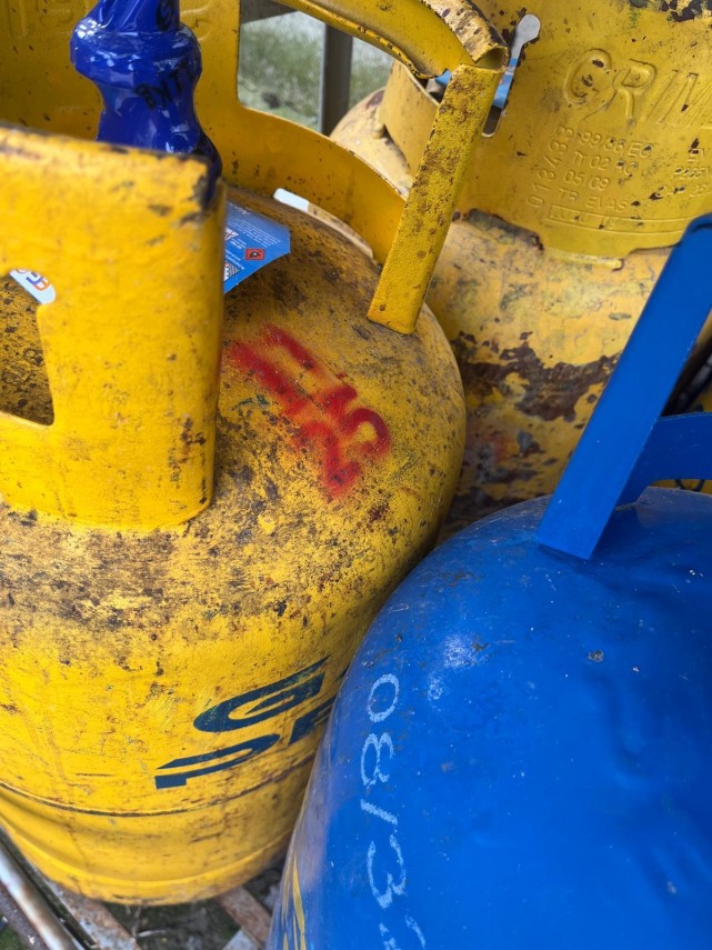 foto anpc a controlat peste 1 800 de operatori economici amenzi de milioane de lei si produse retrase foto anpc a controlat peste 1 800 de operatori economici amenzi de milioane de lei si produse retrase