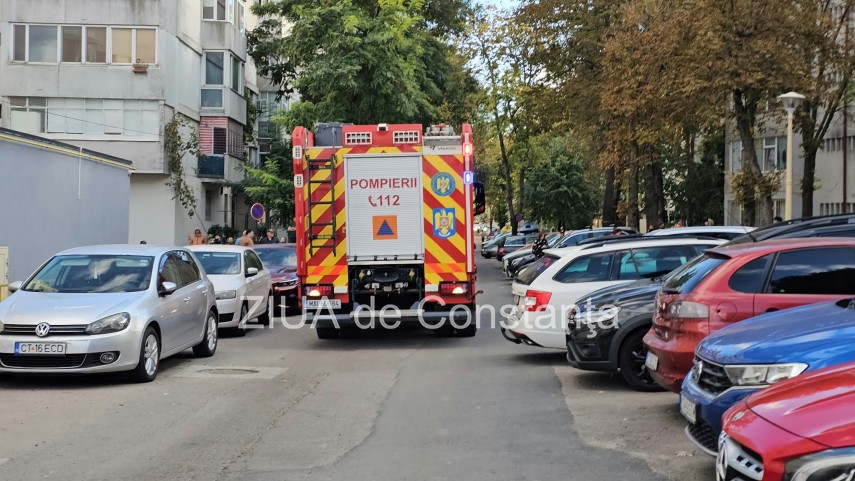 incendiu pe bulevardul tomis din constanta pompierii isu dobrogea intervin cu autospeciale de stingere incendiu pe bulevardul tomis din constanta pompierii isu dobrogea intervin cu autospeciale de stingere